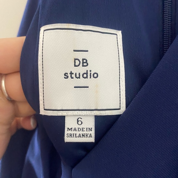 Womens Gown - Picture 3 of 4